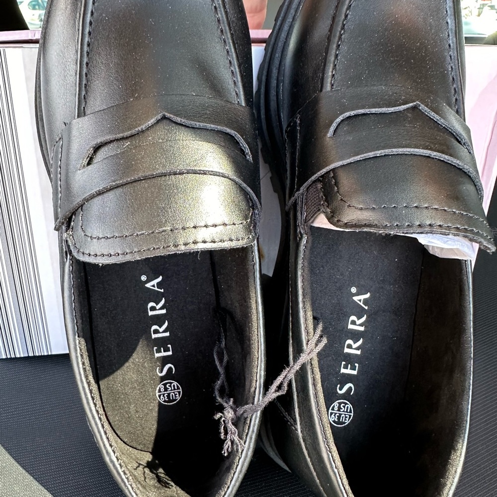 Ladies platform loafers size 8
